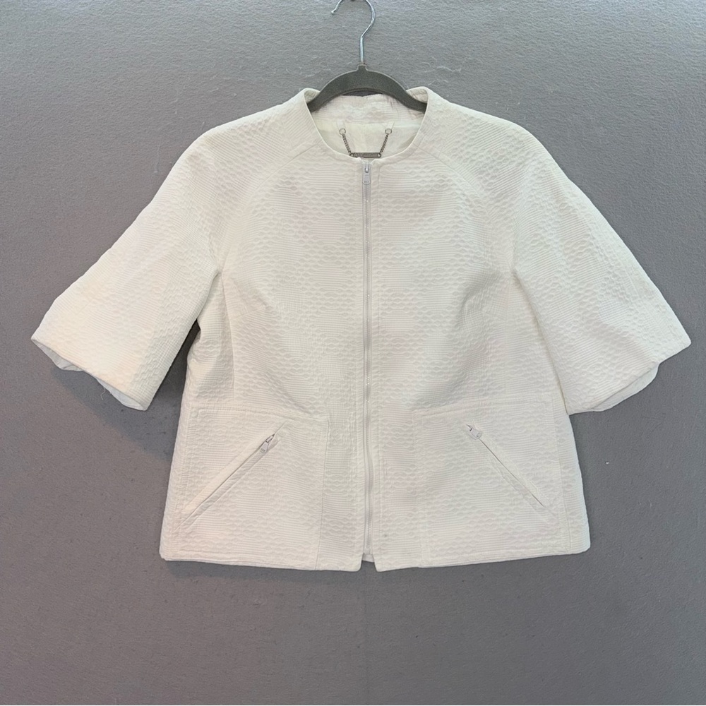 Trina Turk NWOT women’s white textured full zip swing jacket 1/2 sleeve blazer 2 - Picture 4 of 11